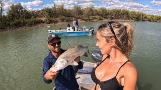 EXPLORING & FISHING AUSTRALIA  FRESH WATER WASH AND THE FISH TURN ON!!(part 3/3)