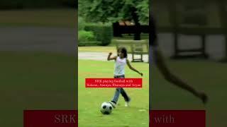 When #srk played football with little #ananyapanday #suhanakhan #shanayakapoor #aryankhan 