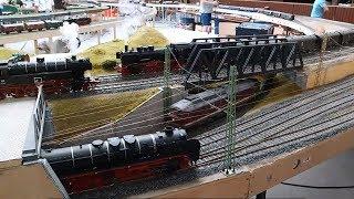 1 gauge module fun - 260 locomotives 1300 meters 300 modules 1:32 model railway meeting in Lauingen