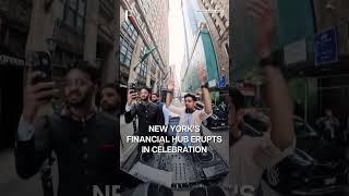 Watch: Indian Wedding Party Shuts Down Wall Street, Turns It Into a Dance Floor | N18G