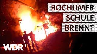 Mülltonnenbrand eskaliert und zerstört Schulgebäude | S07/E03 | Feuer & Flamme | WDR