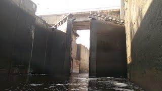 Прохождение шлюза Киевского водохранилища, Киевское море, плавни. Passing the Kyiv Dam Floodgate