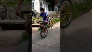 #stunt #mtb #trending #youtubeshorts #slstunt backtravel & weel