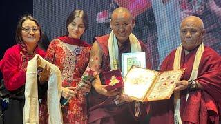 ཆེ་བསྟོད་འབུམ་རམས་པའི་གཟེངས་རྟགས་བྱ་དགའ་ཐོབ་མཁན་དགེ་འདུན་པ་ཐོག་མ།
