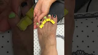 #kpop #nailcare #pedicure #내돈내산 3년째 단골 네일샵에서 퍼스널컬러에 맞는 그린 톤으로 페디 받았어요. 그린+그린 기분전환 최고 