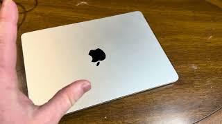 Should You Get a Macbook Air or a Windows Computer?