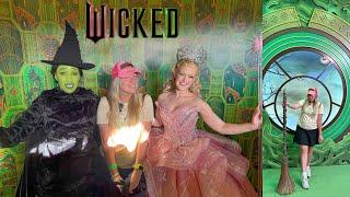 Inside NEW Wicked: The Experience at Universal Studios! Meeting Elphaba & Glinda, New Food & More🩷