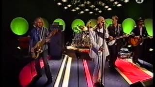 R.E.M -Leaving New York (live)