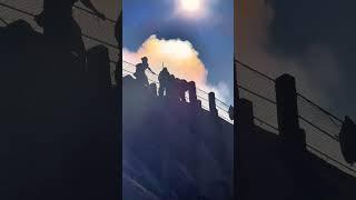 无人扶我青云志，我自踏云至山巅！我勒个豆！感觉要上天啦！#黄山 #黄山查理 #天都峰 #万物皆可种草搜 #FUN肆游黄山 黄山文旅