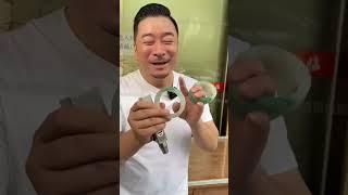 人生首款翡翠怎么选？ 首先要有那种胶润感 ，只有胶润感达到了，起货才会给到我们惊喜特别是这中飘花，它的起货就不会让我们失望 #珠寶 #翡翠手镯 #翡翠手鐲 #翡翠 #翡翠原石 #玉