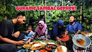 Masak Serba Ada dari Halaman Rumah untuk Buka Puasa! Gurame Sambal Geprek & Ta'jil Segar Gratis!️