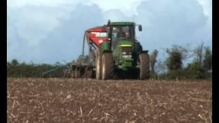 John Deere 7810 with Kockerling drill