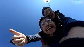 Khang Do's Tandem skydive!