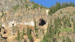 Animas Bigfoot Terrifies Two Women Then Looks Sad When One Screams