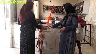 Zainab works as a laborer and did the neighbor's work and got her salary