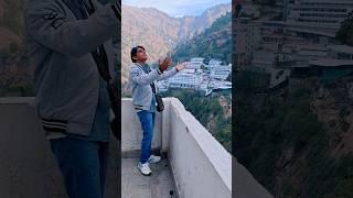 मेरी बिगड़ी बनाने आ जाओ #shorts #short #vaishnodevi #travling #travel #snowfall #kashmir #hills