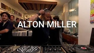 Yoyaku instore session with Alton Miller