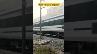 Vande Bharat Express Indian Fastest Train #trainspeed #traintravel #newtrain #redtrain #railway