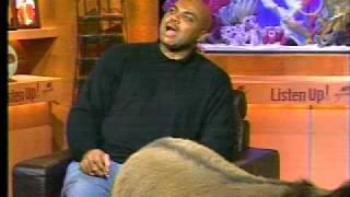 Charles Barkley kisses Kenny Smith's Donkey