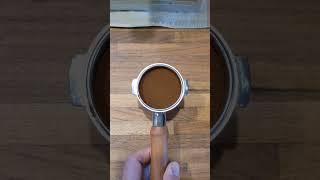 Making #espresso with the Delonghi ECP3630