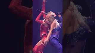 Was für ein Powerfrauen-Duo! Helene Fischer und Shirin David ️ #helenefischer #shirindavid