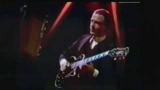 Robert Fripp circa 1979 FRIPPERTRONICS