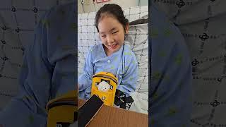 지영이 핸드폰 가방 귀엽죠            #충주건국대학교병원#원주세브란스기독병원  #funny ##브이로그 #일상 #wheelchair #funny #kids #korean