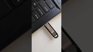 Unboxing the SanDisk 128GB Extreme Go - a compact and fast drive boasting quick transfers #shorts