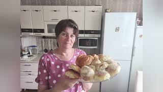 Каждый год борьба за урожай️Напекла плюшек,булочки посыпушки 