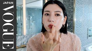 Ayaka Miyoshi's Guide to Glowing Skin and Mauve Color Makeup | Beauty Secrets | VOGUE JAPAN