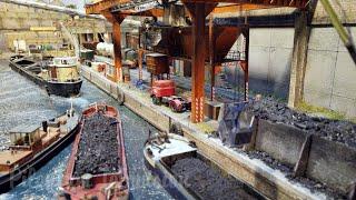 Industrial port with ships, railroad, grime and rust: HO Scale Model Train Layout by Erik de Boeck