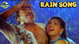 CHIRANJEEVI ROJA URUMOCHESINDOYE VIDEO SONG | BIG BOSS MOVIE FULL RAIN SONG