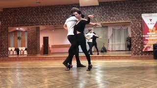 Salsa LA (salsa on 1) partnework - Intermediate-advanced combination (count)