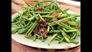 S2Ep51-Stir Fry Garlic Stems/Scapes with Shallots  小蔥炒蒜莖