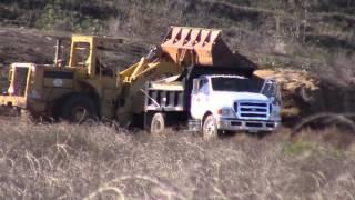 Wheel Loader andn Dump Truck - Tractors, Trains and Planes - Videos for Children