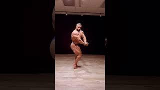 Hadi Choopan posted posing routine