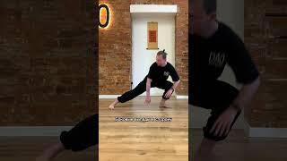 Боковой удар ногой. Подводящее упражнение. Кунг-фу. #kungfu #обучение #martialarts #kick