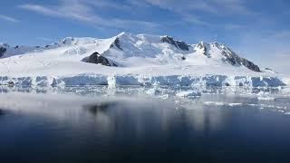 Cool！！！ What a nice view of Antarctica ice mountain. #4k (4K HD)