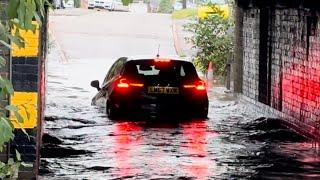 Insane Drivers!! || Leicestershire Flooding Fails || Vehicles vs Floods compilation || #168