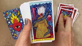 Tarot Del Fuego flip through Карты Таро Пламени