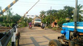 Gate man Struggle To Close Rail gate Non- Stop Vichel Passing At level Crossing