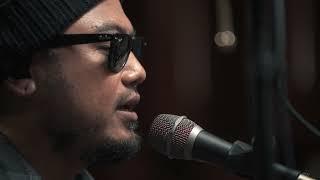 Khaseka Tara - Albatross (Barahsinghe Acoustic Sessions)