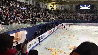 20200207 yuzuru hanyu pooh bear rain