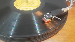 Toca disco CCE Studio 6060 1° versão acabamento em madeira de lei.