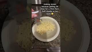 It’s so hard!!! @pinkpalmpuff #ppp #pinkpalmpuffhoodie #5klikes #subscribe #yummy #ramen #yum