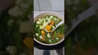 Let's make a healthy dish  #veggiesoup #indonesianfood #sayursop #healthy #sayur #veggies