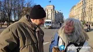 Björn Banane spricht mit  Dr. Margareta Griesz-Brisson über den Bauernprotest