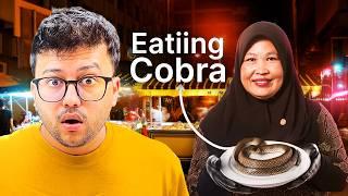 YOU WONT BELIEVE THIS STREET FOOD EXISTS IN INDONESIA 