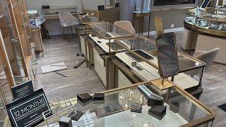 Over $1 million in jewelry stolen from Woodfield Mall store