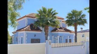 Beautiful spacious 7 bedroom villa for sale 1 km from Calpe centre, sea views. Costa Blanca, Spain.